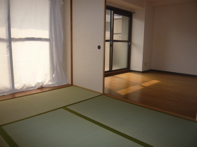 内装３