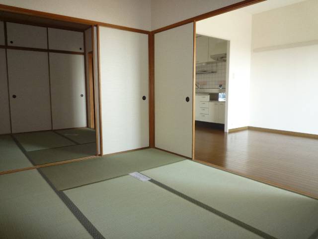 内装３
