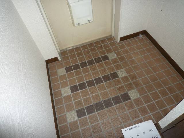 内装８